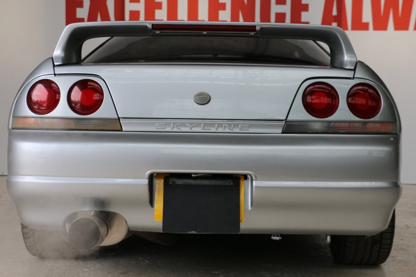 NISSAN SKYLINE