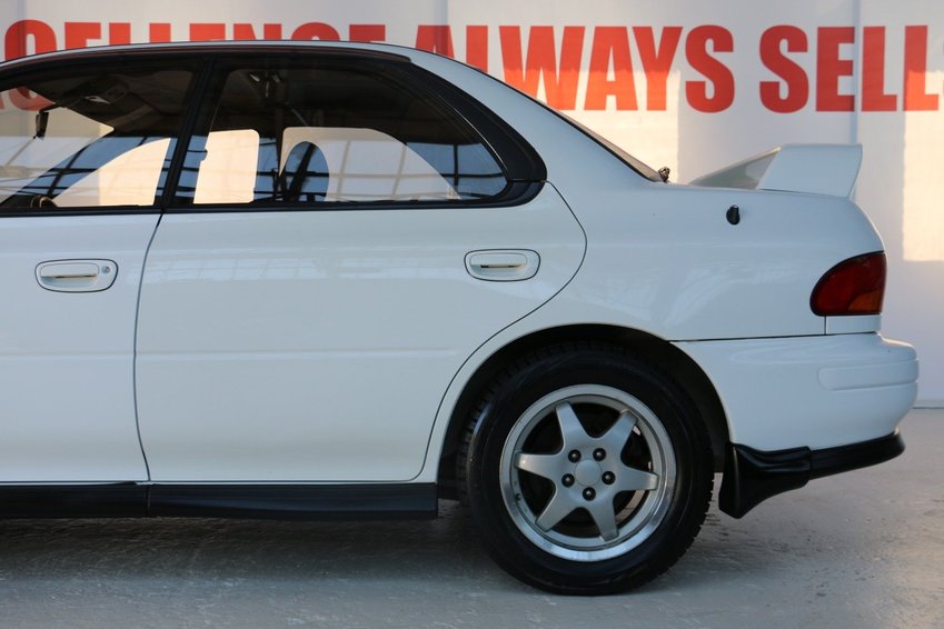 SUBARU IMPREZA