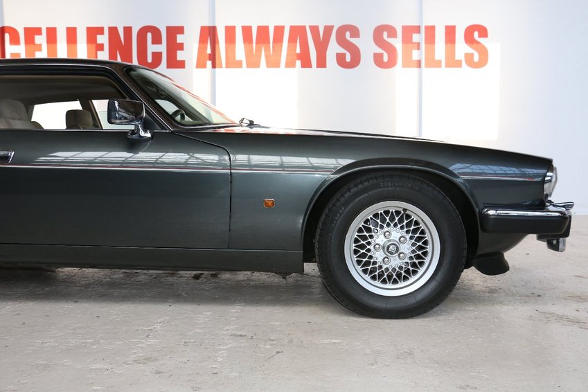 View JAGUAR XJS JAGUAR XJS 4.0 FRESH IMPORT FROM JAPAN PRISTINE CONDITION!! BEST AVAILABLE!!