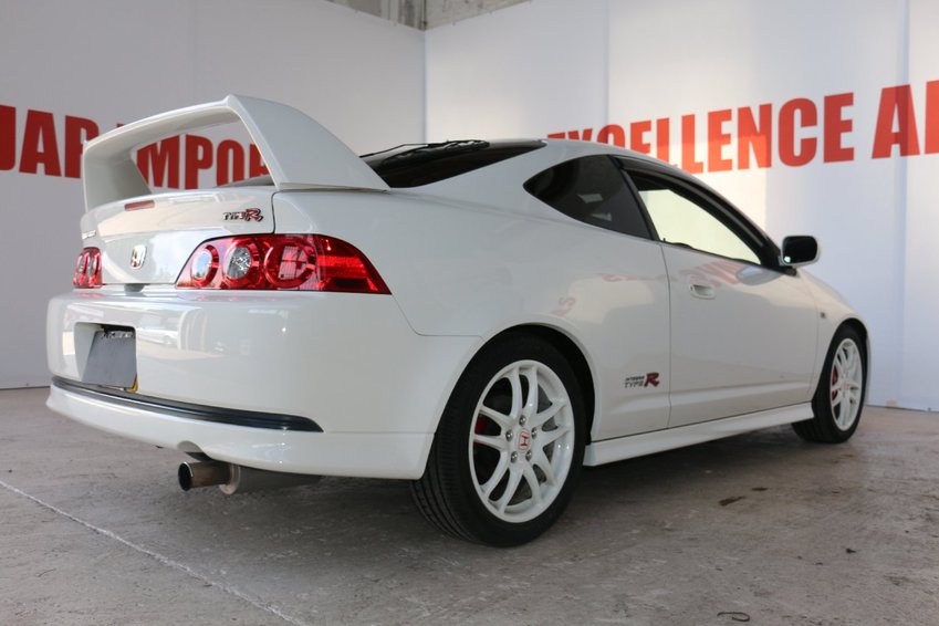 View HONDA INTEGRA HONDA INTEGRA TYPE-R DC5 RUST FREE CHAMPIONSHIP WHITE