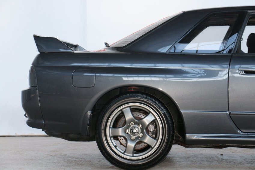 NISSAN SKYLINE