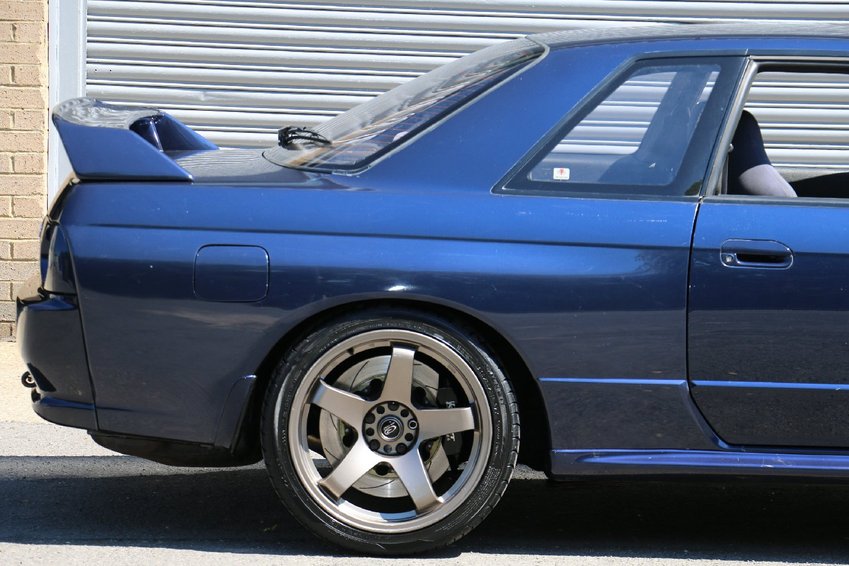 NISSAN SKYLINE