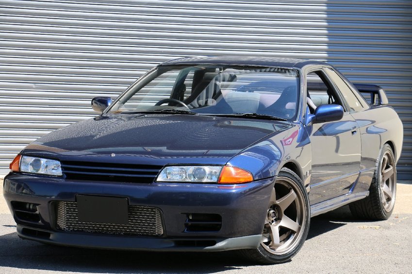 NISSAN SKYLINE