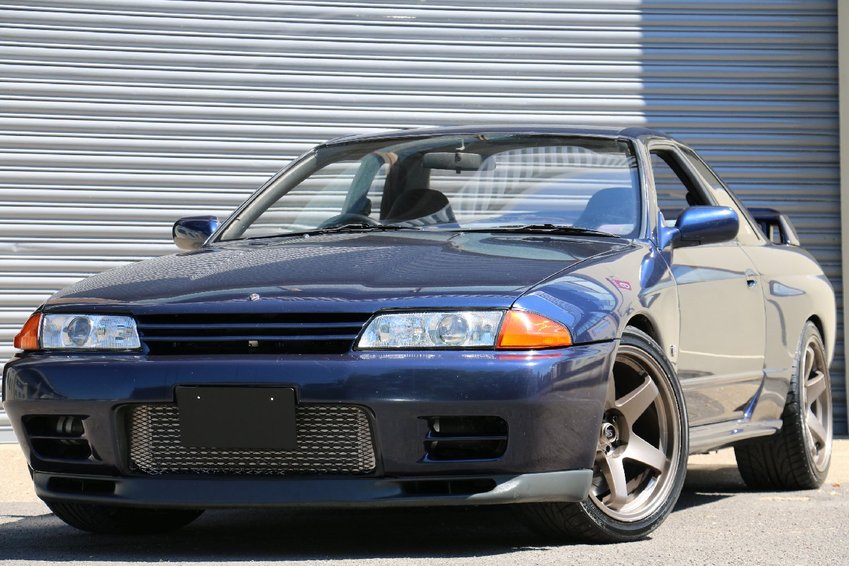 NISSAN SKYLINE