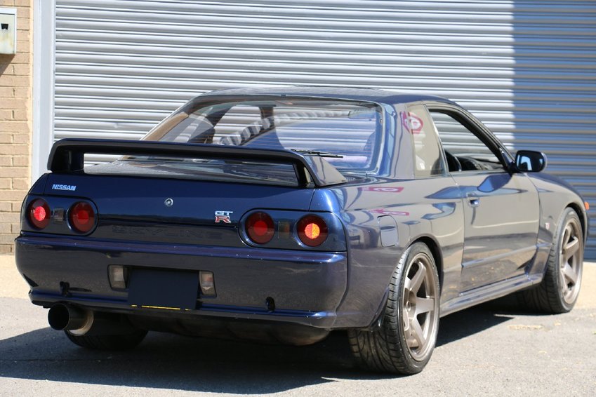 NISSAN SKYLINE