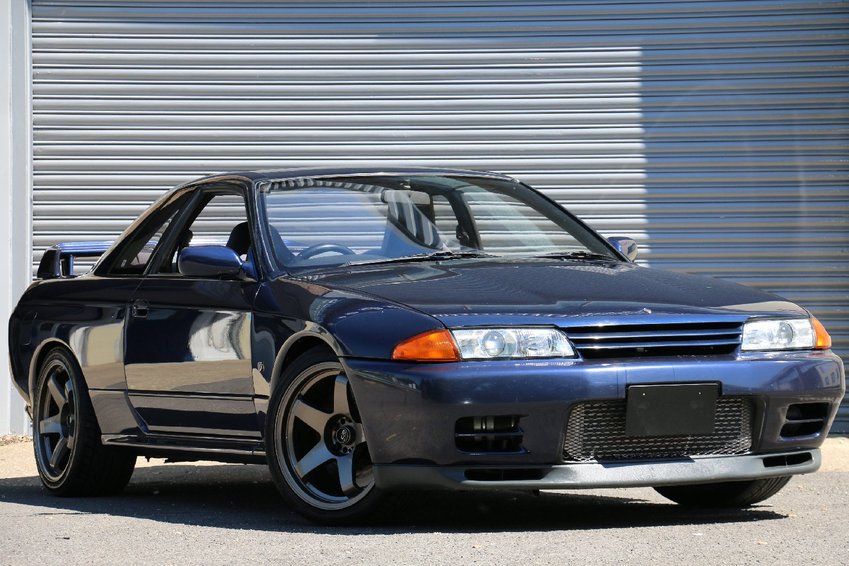 NISSAN SKYLINE