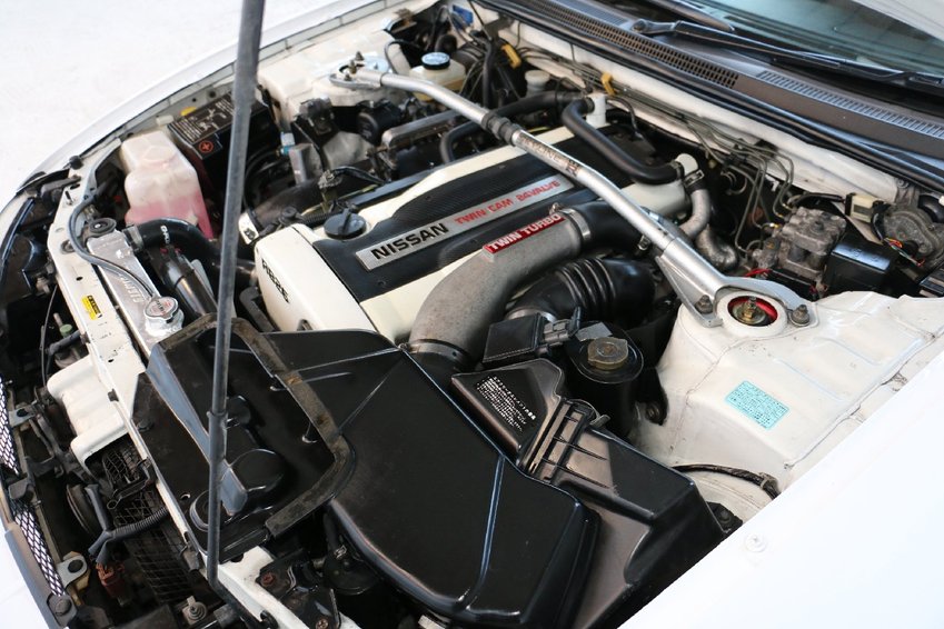 NISSAN SKYLINE