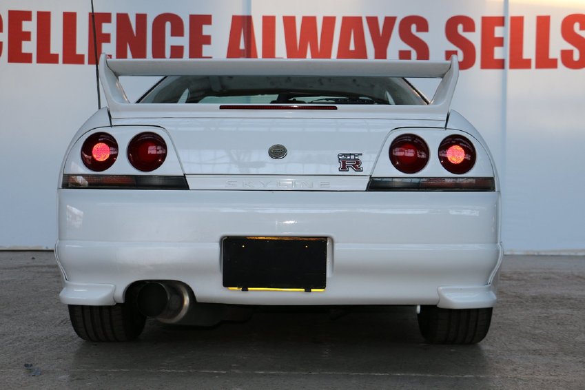 NISSAN SKYLINE