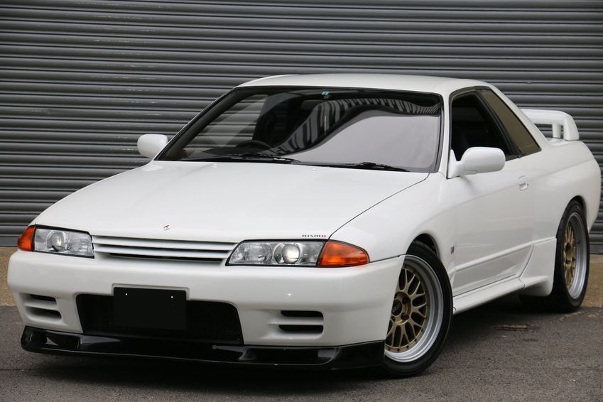 NISSAN SKYLINE