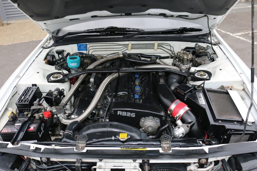NISSAN SKYLINE