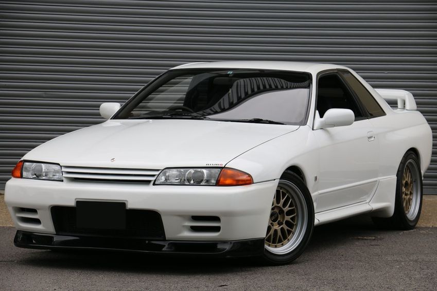 NISSAN SKYLINE