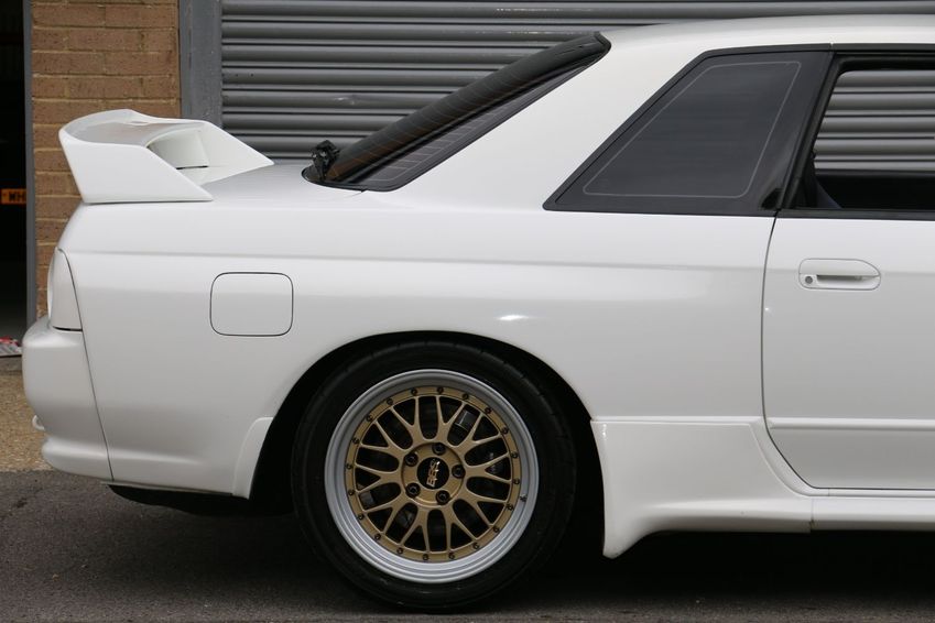 NISSAN SKYLINE