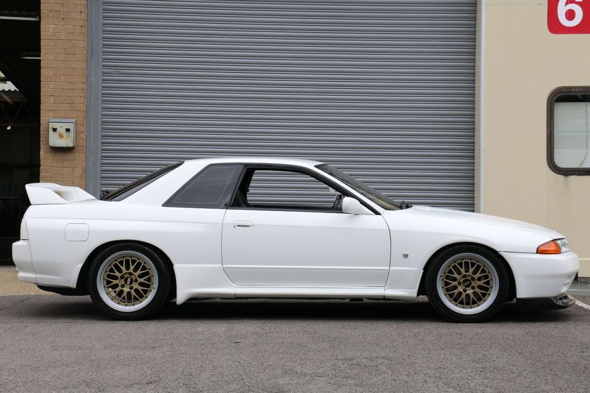 NISSAN SKYLINE