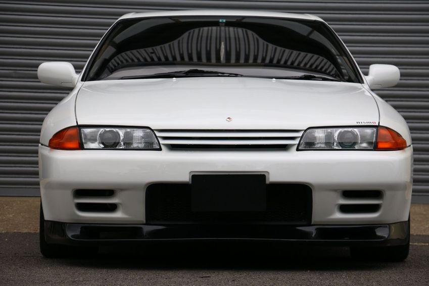 View NISSAN SKYLINE GTR