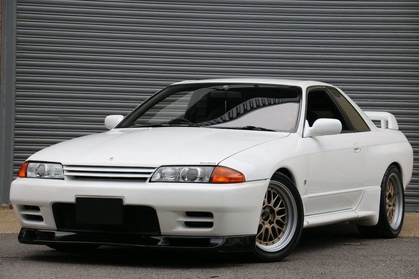NISSAN SKYLINE