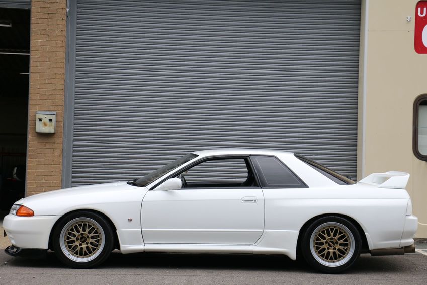 NISSAN SKYLINE