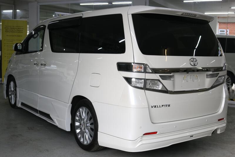 TOYOTA VELLFIRE