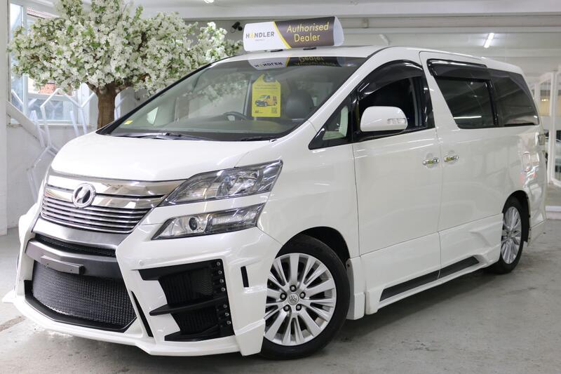 TOYOTA VELLFIRE