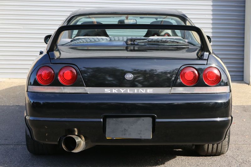 NISSAN SKYLINE