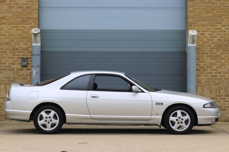 NISSAN SKYLINE