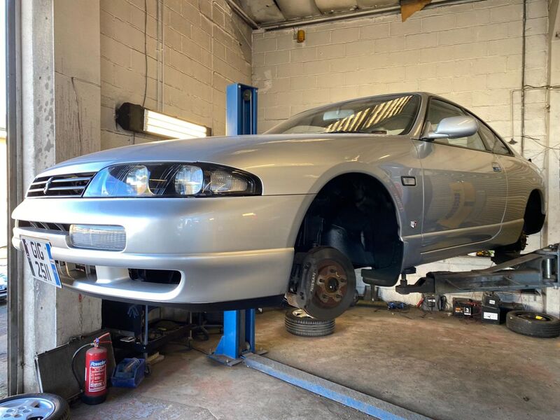 NISSAN SKYLINE