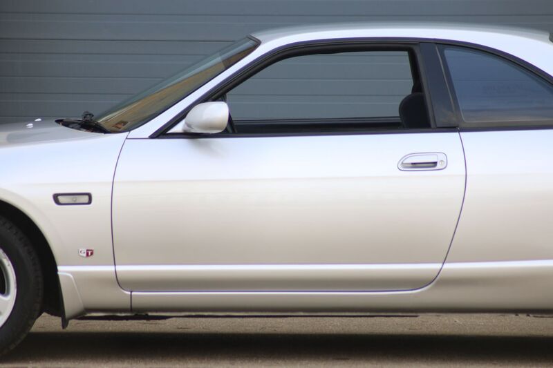 NISSAN SKYLINE
