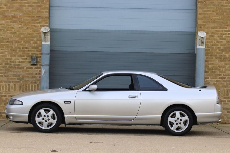 NISSAN SKYLINE