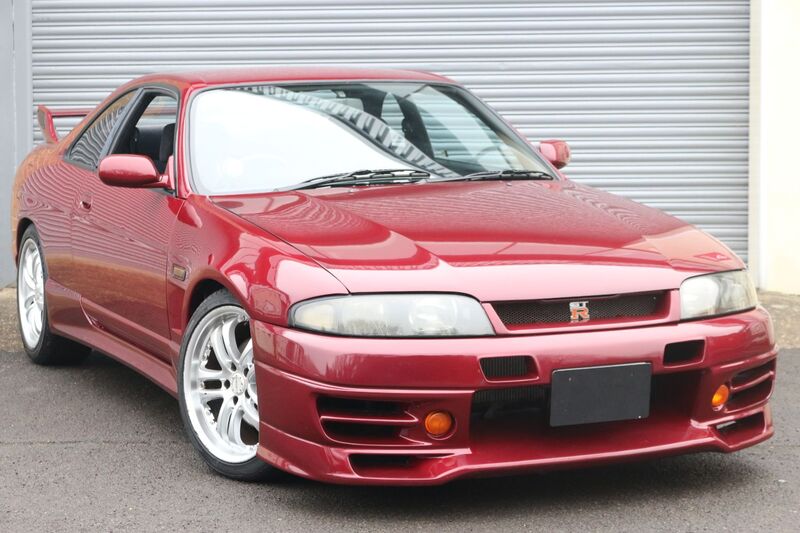 NISSAN SKYLINE