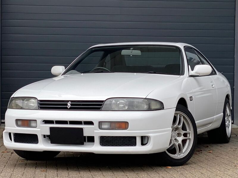 NISSAN SKYLINE