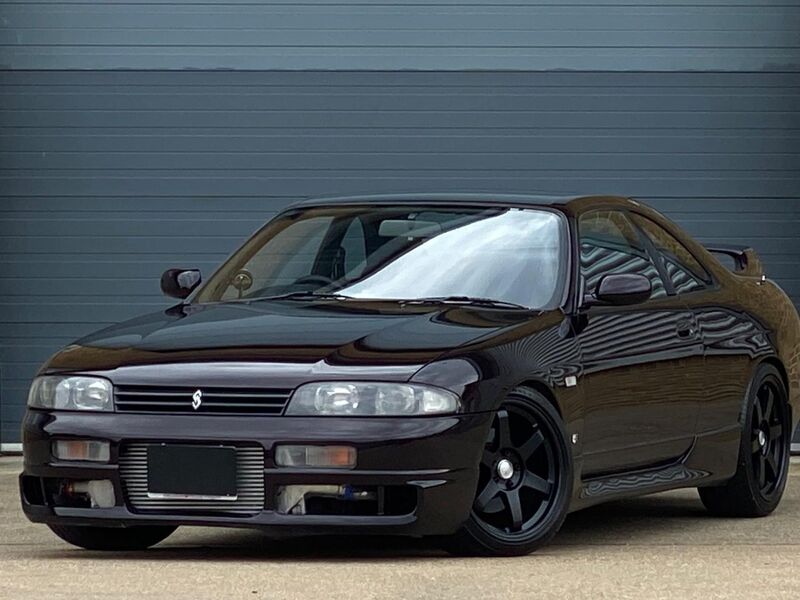 NISSAN SKYLINE