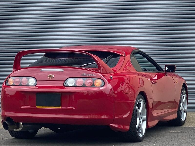 TOYOTA SUPRA