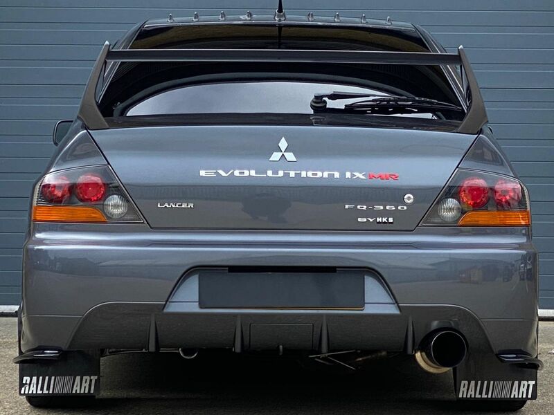 MITSUBISHI LANCER