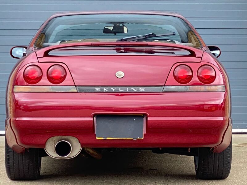 NISSAN SKYLINE