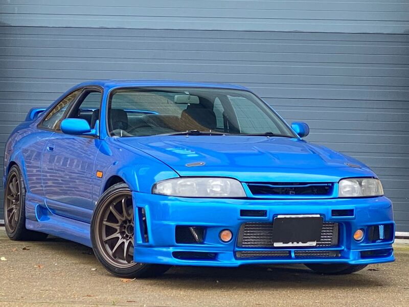 NISSAN SKYLINE