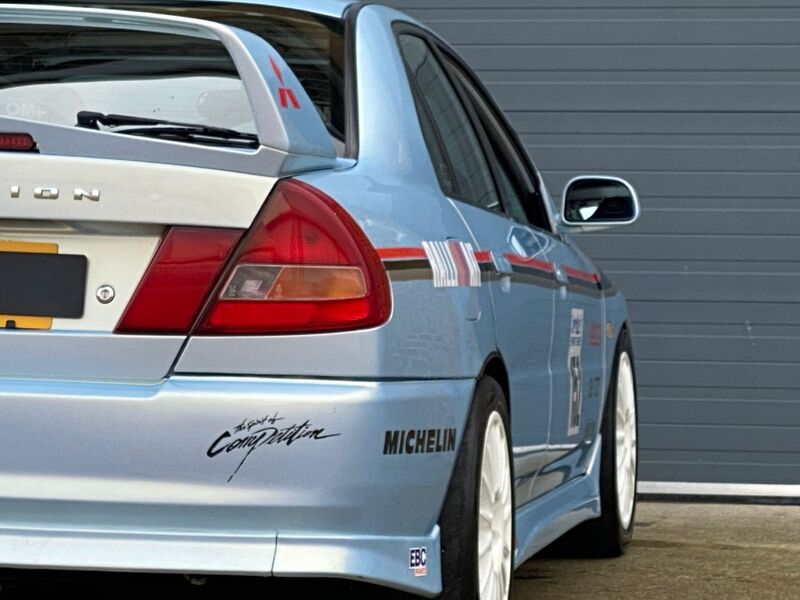 MITSUBISHI LANCER