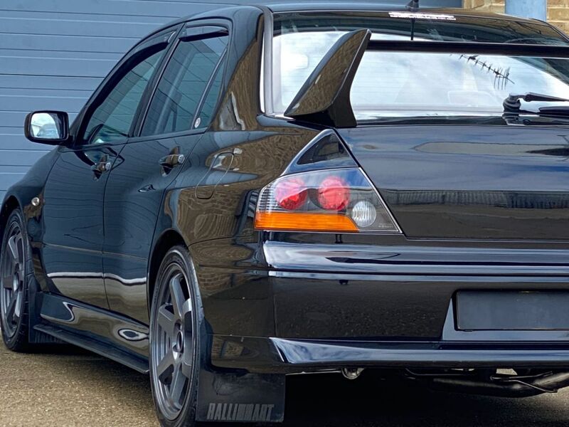 MITSUBISHI LANCER