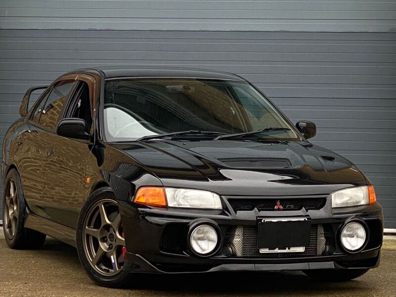 View MITSUBISHI LANCER MITSUBISHI EVOLUTION EVO 4 Stunning Gloss Black Incredible Throughout+Brembos