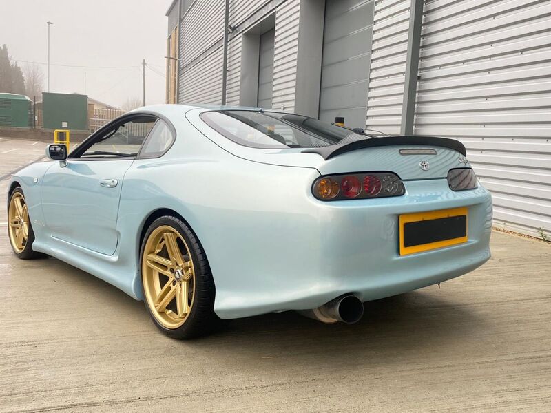 TOYOTA SUPRA