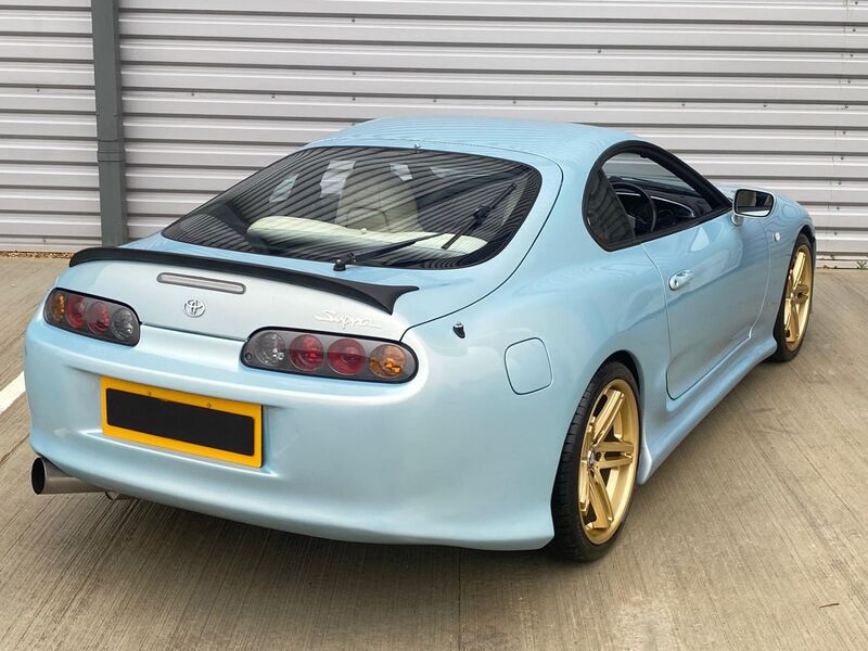 TOYOTA SUPRA