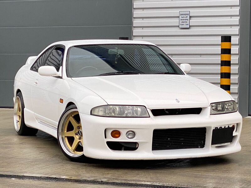 NISSAN SKYLINE