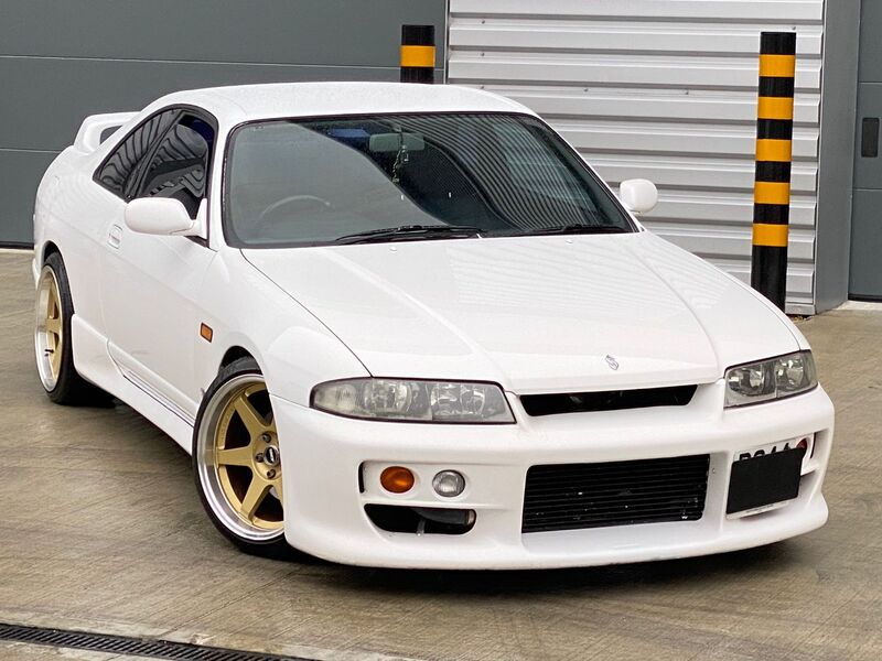 NISSAN SKYLINE