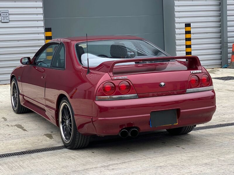 NISSAN SKYLINE