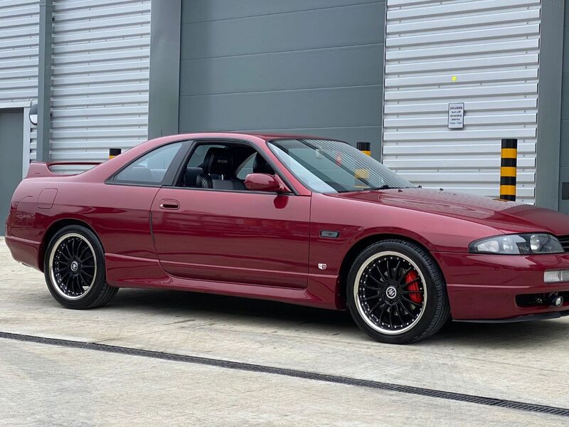 NISSAN SKYLINE