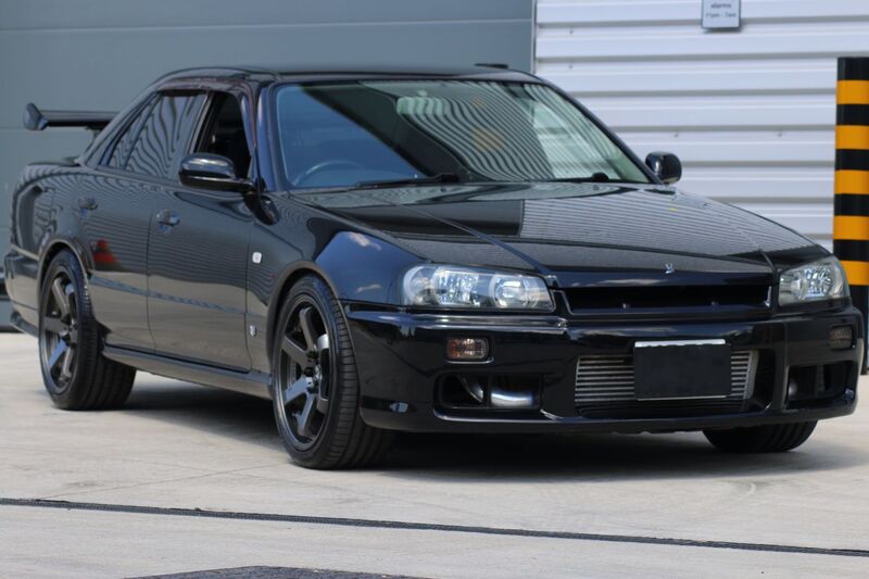 NISSAN SKYLINE