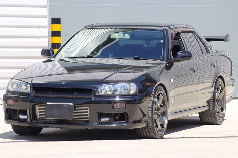 NISSAN SKYLINE