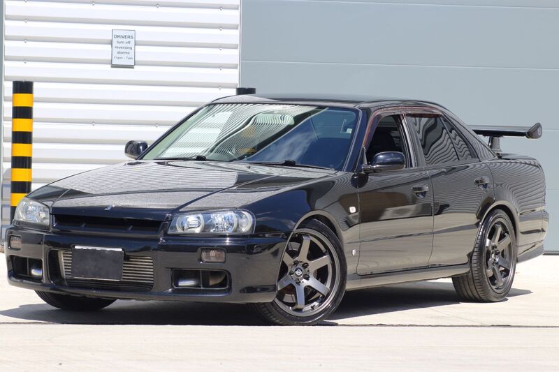 NISSAN SKYLINE