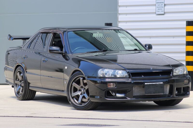 NISSAN SKYLINE