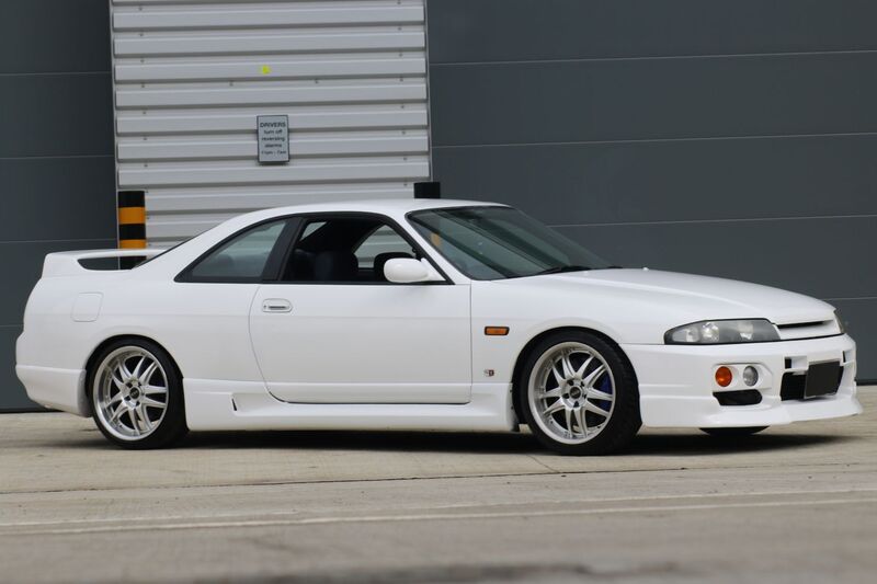 View NISSAN SKYLINE NISSAN SKYLINE R33 GTST R33 SPEC 2 SUPERB RUST FREE EXAMPLE