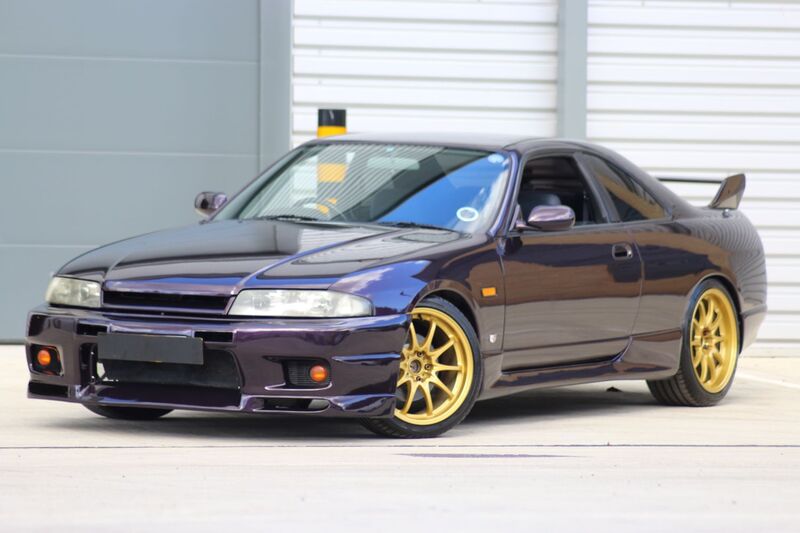 NISSAN SKYLINE