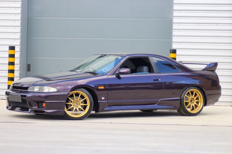 NISSAN SKYLINE